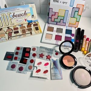 Makeup bundle set